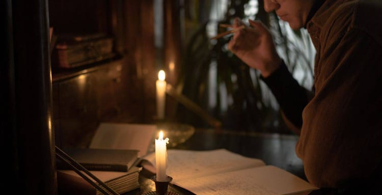 Alternative lighting for focused writing and editing.