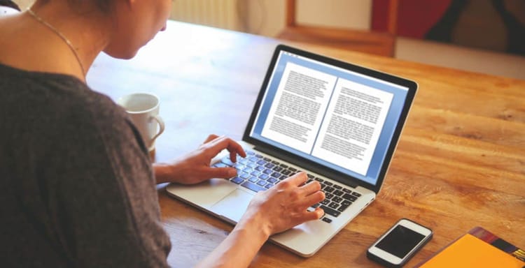 Digital writing, online text tool for word and character counting, ideal for writers and students.