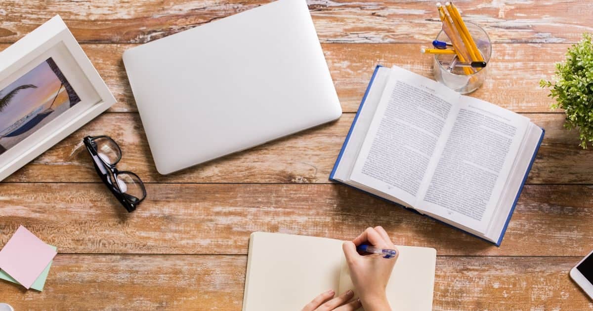 Digital tools for counting words and characters efficiently.