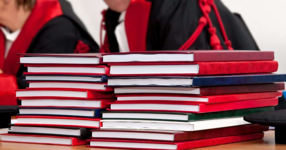 How Many Words In A Dissertation? [A Word Count Guide]