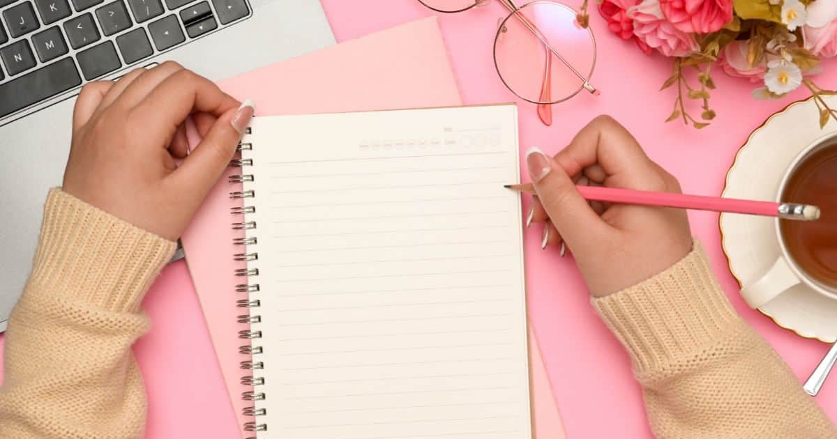 How long is 300 words?