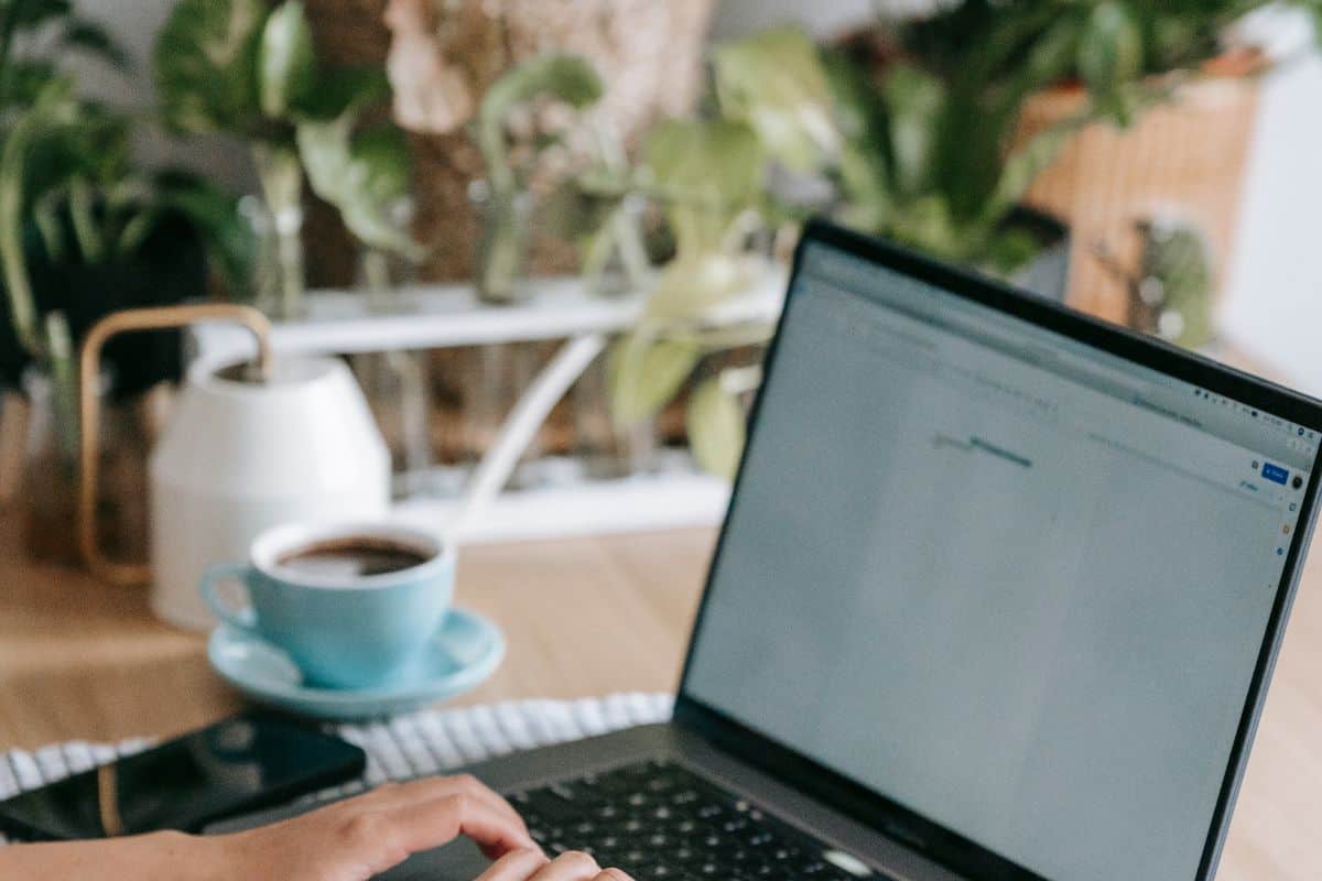 How Many Words In A Double Spaced Page? A Word Count Guide
So how many words are there in a double spaced page?
That’s the question that we’re going to answer for you today! We’re going to cover everything that you need to know about double spacing so that you can get the most out of it.
This should help you to work out how many pages your finished project will need in order to print it out. Or it could show you how many pages you need to aim for if you have to hit a certain word count.
So let’s take a look at everything we need to know about double spacing!
How Many Words Are In A Page Double Spaced 12 Point Font?
On average, there tends to be around 250 words on a single page that has been double spaced.
That is of course providing that you have opted for the standard formatting and haven’t deviated from what is considered to be industry standard for many different purposes.
You will need to have stuck with an A4 page as standard, that makes use of 1 inch margins, and features a 12 point font.
This is so that every word, sentence, and paragraph will take up the same amount of space on the page. So if you have chosen to alter any aspect of this formatting, you could find that it alters the readability of your piece.
For example, opting for larger fonts can make your piece more accessible for the visually impaired. However, it will also mean that you are able to fit less words on a page.
Thinking about making your font smaller? Then you will notice that the overall readability of your piece changes. Some people may struggle to read tiny fonts, and won’t want to try and strain their eyes to do so.
It will mean that you can fit slightly more words onto a page, however, there will be little point if it is virtually illegible for readers.
If you were to try and widen the margins, this could fit more words onto the page. If you were to make the margins smaller, this could mean that less words fit on the page.
But by doing either of these formatting changes, you can alter the readability and printability of your content.
If the margins were to be too close to the edge of the A4 paper, then this could mean that part of the words are hidden in the binding if you were trying to put together something like a dissertation.
So in short, you should try and stick to standard formatting to average around 250 words per page that makes use of double spacing.
How Many Words Are 2 Pages Double Spaced Times New Roman?
![How Many Words Are 2 Pages Double Spaced Times New Roman?